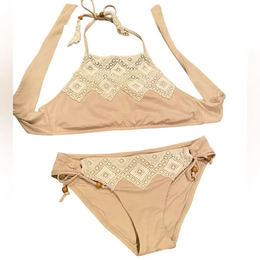 BECCA Sandy Home Spun Crocheted Bikini Halter Size Small